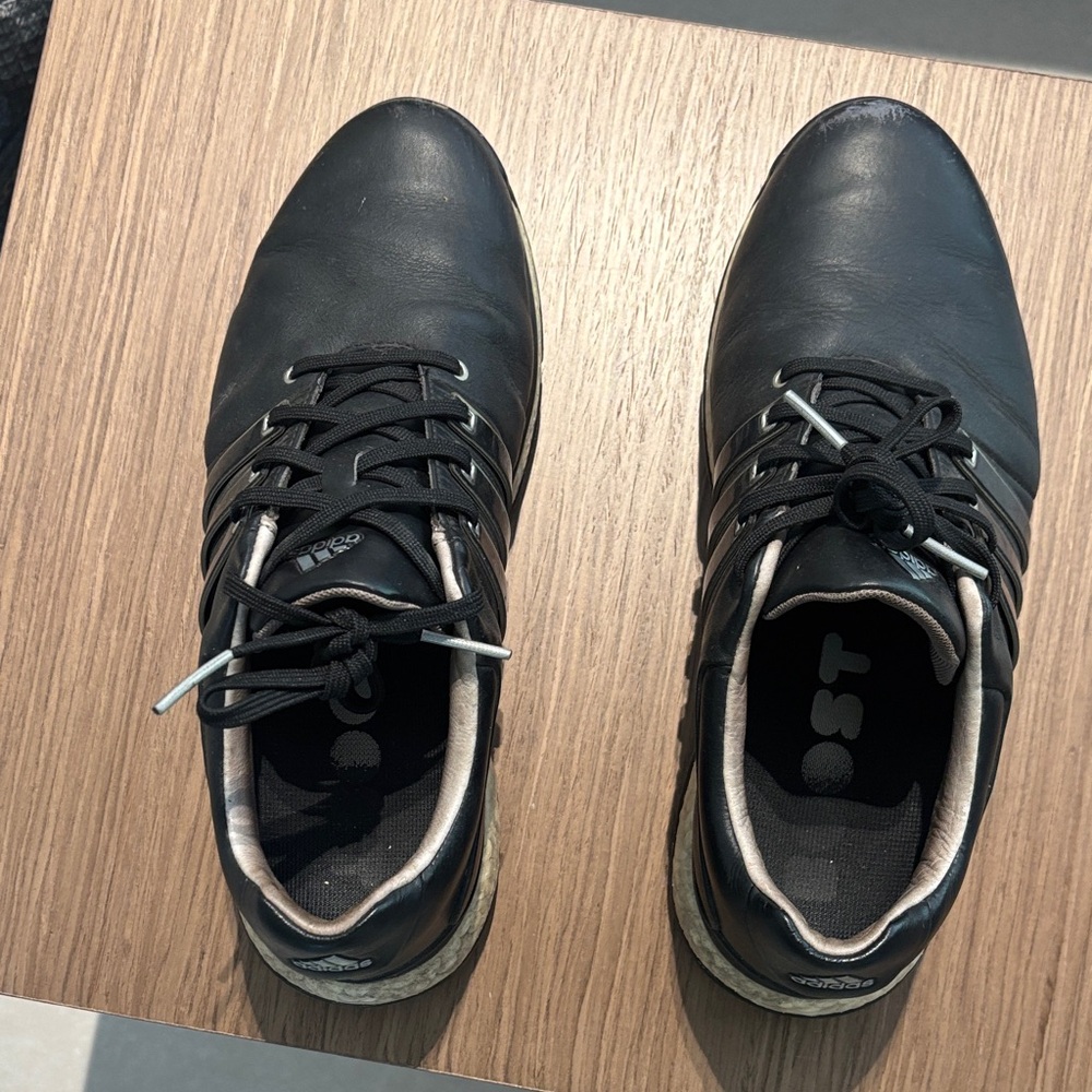 adidas Men’s Black Lace-Up Golf Shoes